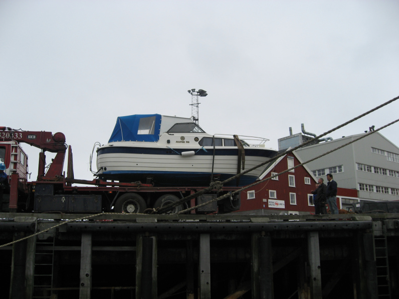 2007-05-31_maren_palle_baad_i_vandet_001