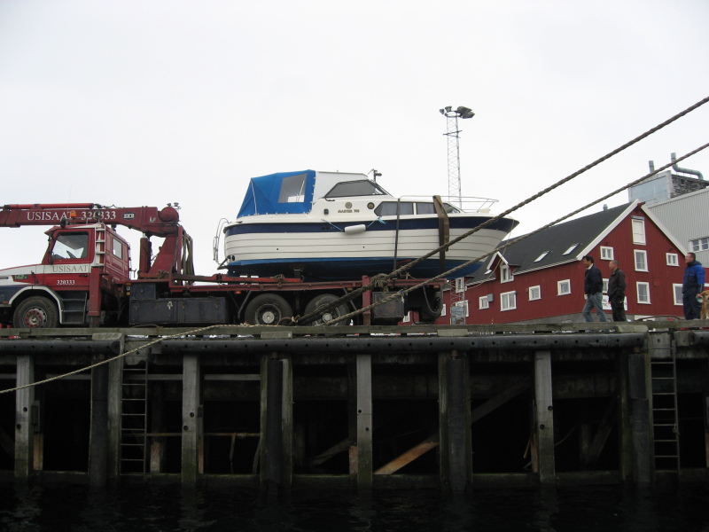 2007-05-31_maren_palle_baad_i_vandet_003