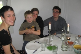 2007-08-22_middag_mette_jesper_maritha_ivalo_rumle_soeren_003