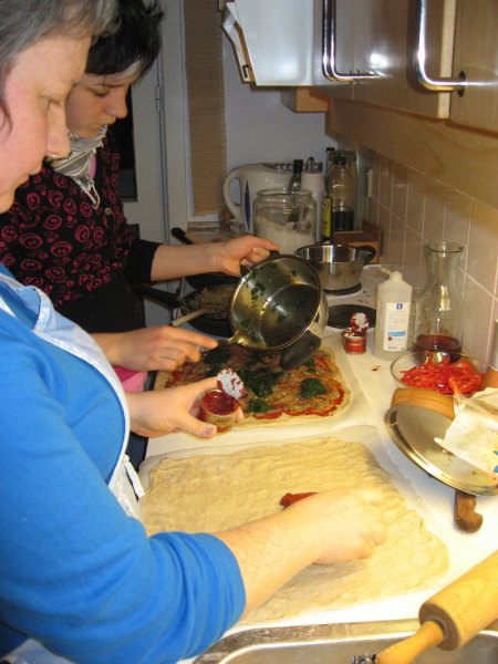 2008-03-01_middag_jesper_maritha_mette_ivalo_rumle_005