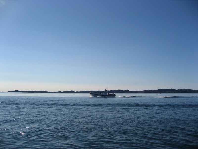 2008-07-24_sejltur_rumle_dan_helle_benjamin_sermitsiaq_pers_hytt_001