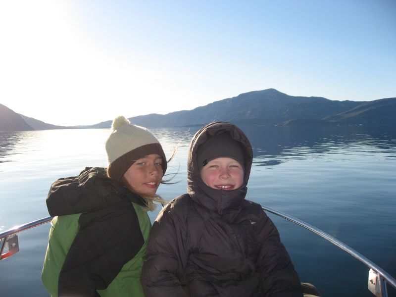 2008-07-24_sejltur_rumle_dan_helle_benjamin_sermitsiaq_pers_hytt_016