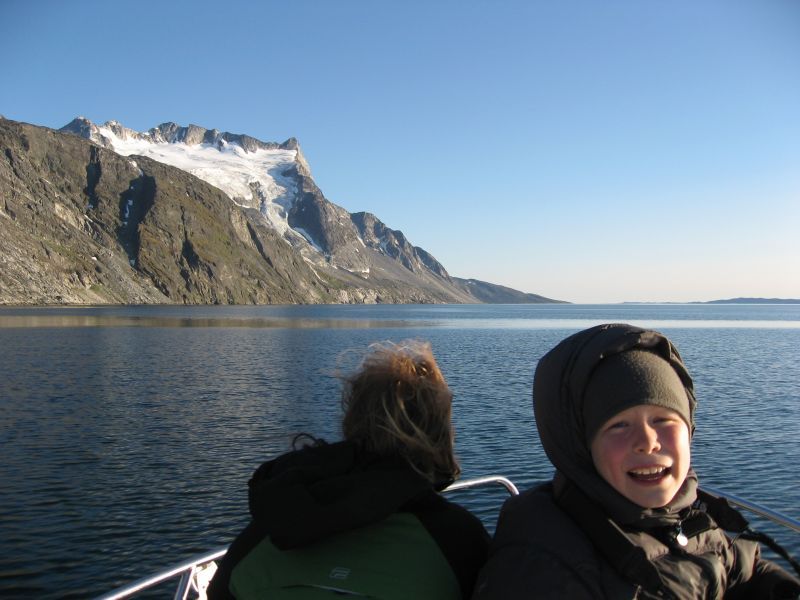 2008-07-24_sejltur_rumle_dan_helle_benjamin_sermitsiaq_pers_hytt_020