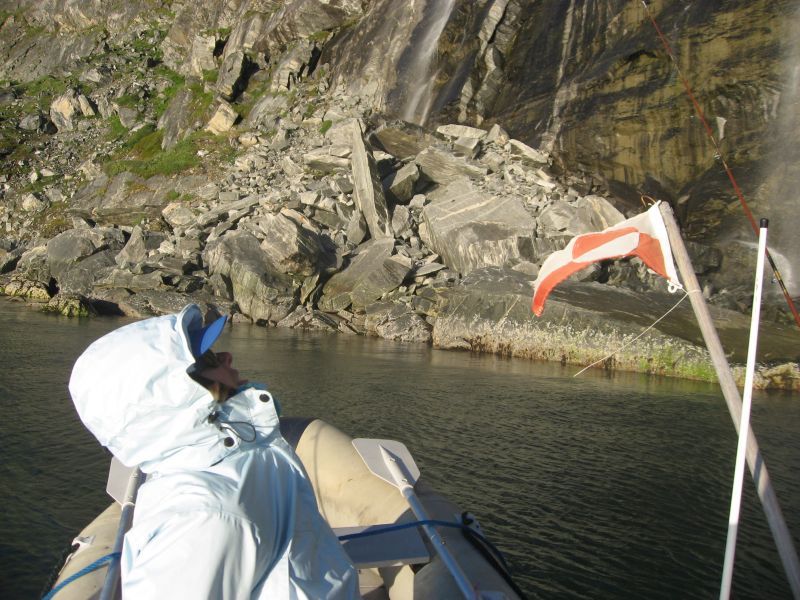 2008-07-24_sejltur_rumle_dan_helle_benjamin_sermitsiaq_pers_hytt_027