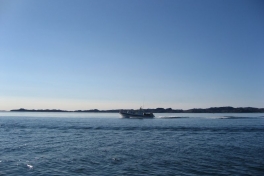 2008-07-24_sejltur_rumle_dan_helle_benjamin_sermitsiaq_pers_hytt_001