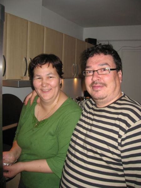 2008-11-21_alu_dorthe_richard_julia_bea_alma_middag_fondue_005