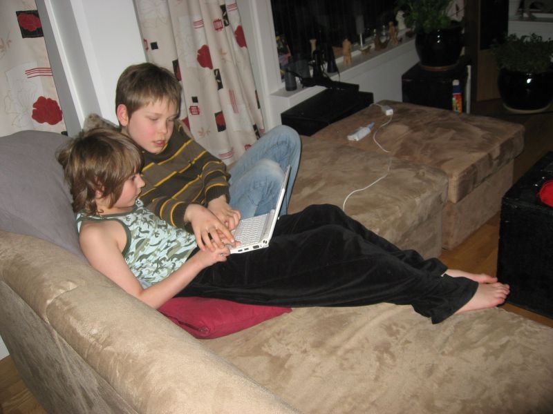 2008-12-09_ruth_joergen_ivalo_rumle_shawn_001