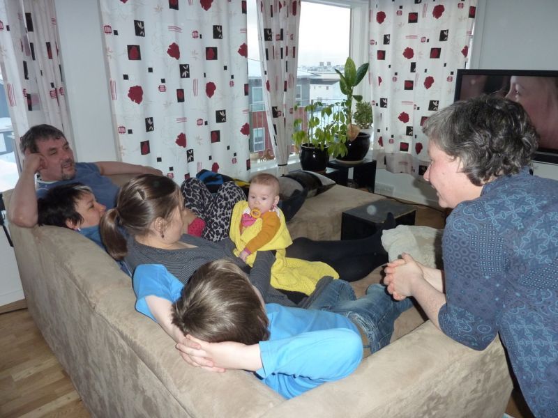 2011-04-24-1938_ivalo_lynge_labansen_maritha_eugenius_labansen_mette_labansen_peter_lynge_petersen_rumle_labans