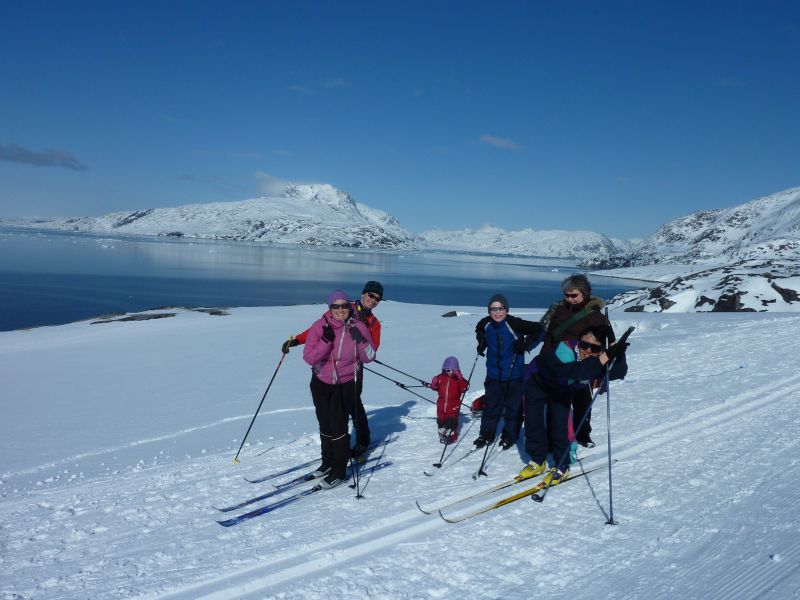 2011-04-30-1522_ivalo_lynge_labansen_jesper_eugenius_labansen_maritha_eugenius_labansen_mette_labansen_qupanuk_