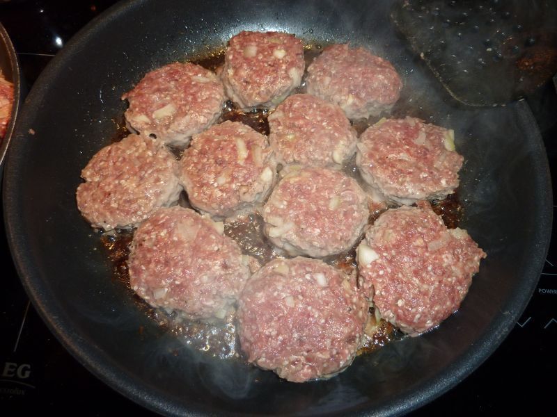 2011-11-04-2012_-_frikadeller_mad_3