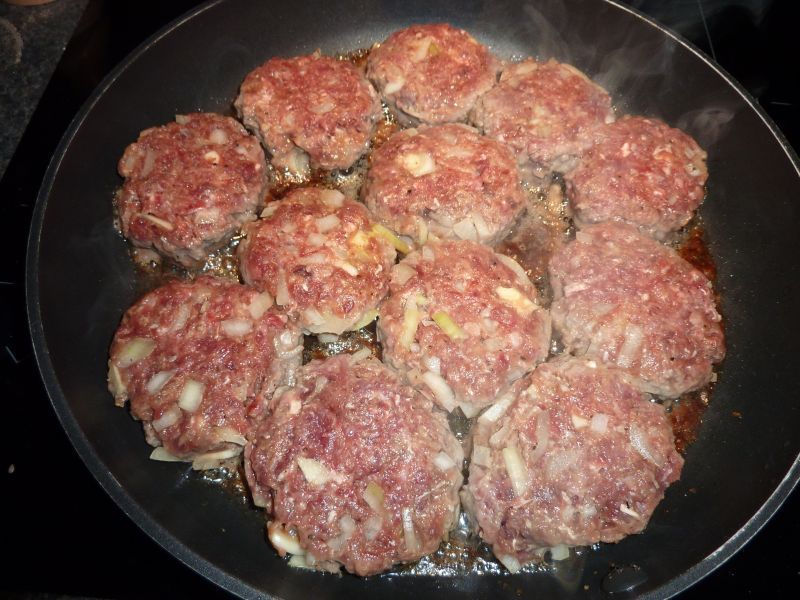 2011-11-04-2012_-_frikadeller_mad_4