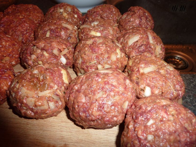2011-12-02-1909_-_frikadeller_mad_4