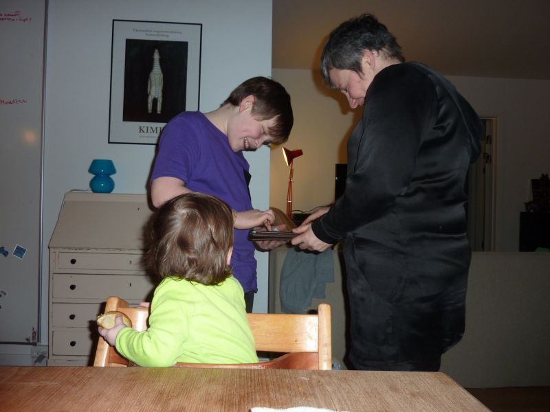 2012-03-14-2053_-_mette_labansen_rumle_labansen_ukaleq_eugenius_labansen