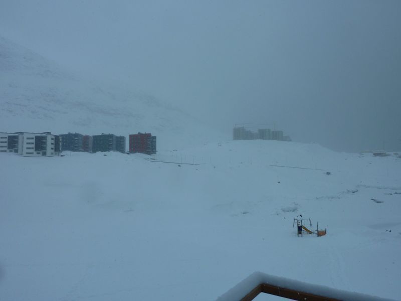 2012-03-18-1342_-_udsigt_fra_altan