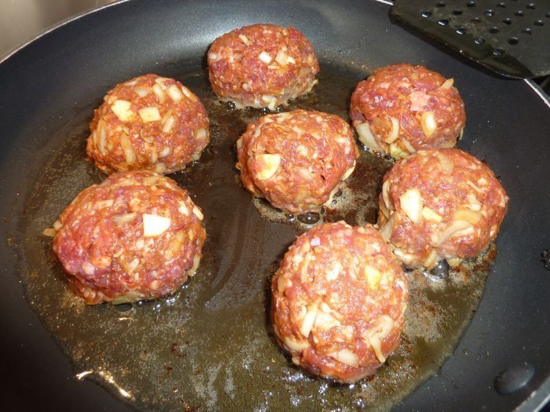 2012-04-15-1710_-_frikadeller_mad