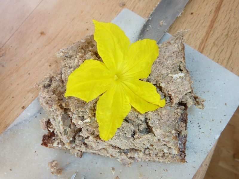 Leverpostejmad med agurkeblomst