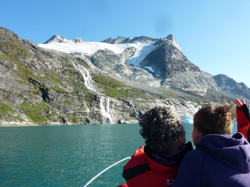 2012-07-21-1825_-_mette_labansen_rumle_labansen_sermitsiaq_vandfald
