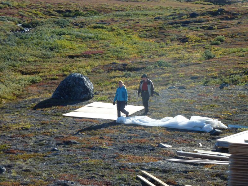 2012-09-08-0958_-_john_telling_naja