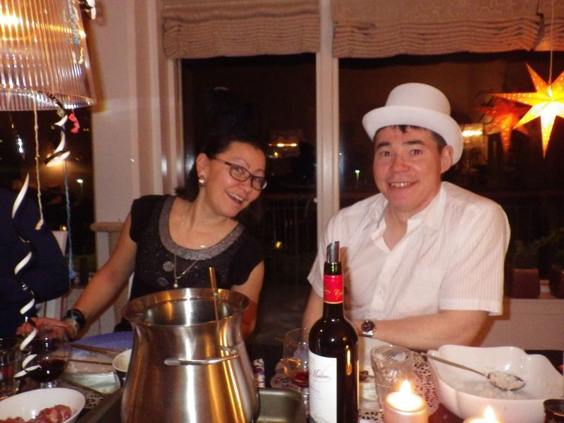 2012-12-31-2353_-_john_telling_nuka_klausen_telling