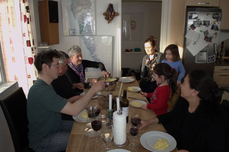 2013-04-26-1902_-_jesper-eugenius-labansen_joergen-labansen_maritha-eugenius-labansen_martha-labansen_qupanuk-euge