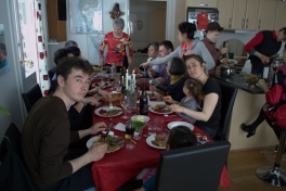 2013-05-11-1847_-_ane-sofie-labansen_arnannguaq-labansen_jesper-eugenius-labansen_maritha-eugenius-labansen_mathi