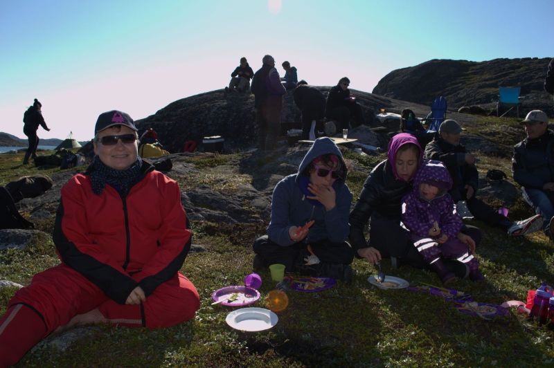2013-08-03-1722_-_ivalo-lynge-labansen_maritha-eugenius-labansen_mette-labansen_ukaleq-eugenius-labansen