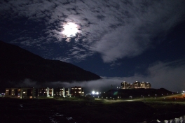 2013-10-16-2244_-_gode_1_udsigt_fra_altan