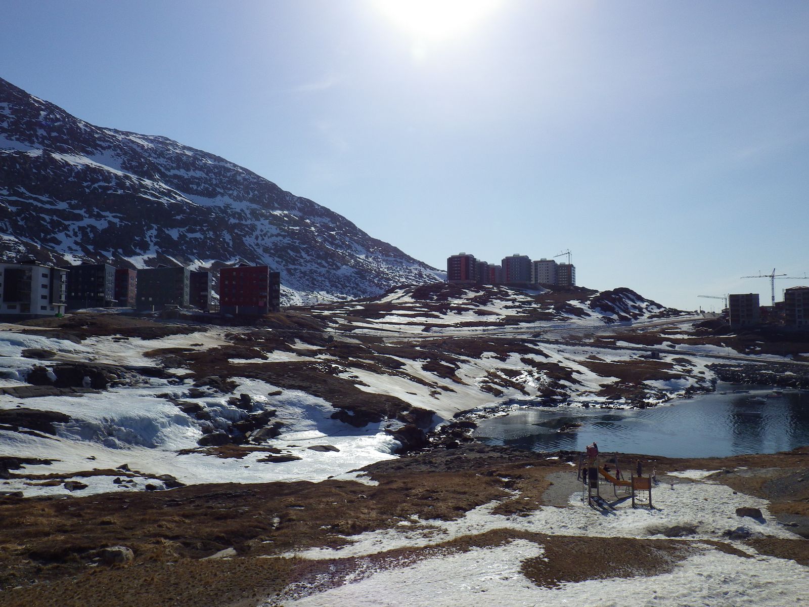 2013-04-01-1642_-_gode_1_udsigt_fra_altan