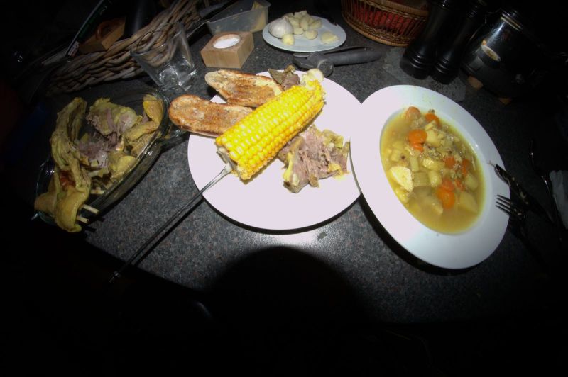 2014-03-31-2014_Lammesuppe-med-hvidloegsflutes-og-friske-majs_Gode_1_Mad