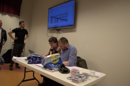 2015-03-07-2327_Resulaterne_skrives_ind_Svend_Svaerd_Worms