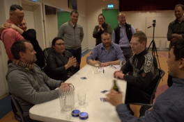 2015-03-08-0100_De_sidste_spil_bliver_spillet_Worms_3