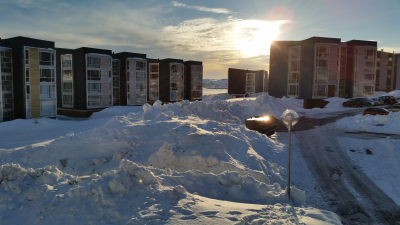 Sne og sol i Qinnqorput