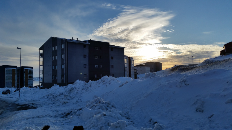 Sne og sol i Qinnqorput