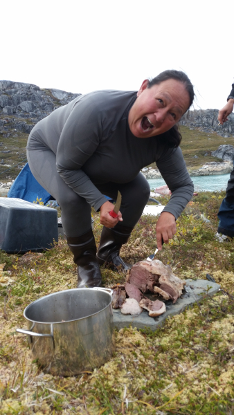 2016-09-03-1805_Friskfanget_koellesteg_grillstegt_i_soelvpapir_Mad__Maren_Mikkelsen_Lennert