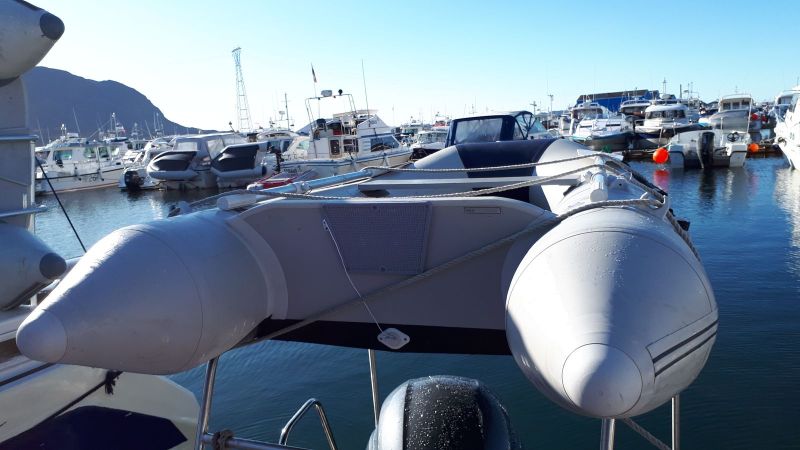 Marus gummibådsstativ