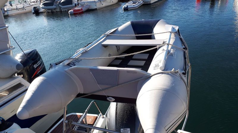 Marus gummibådsstativ