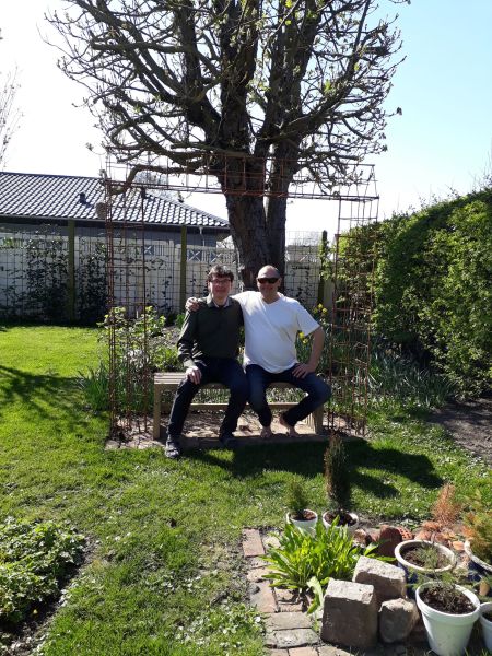 2019-04-18-1131_Bjørn-og-Susys-dejlige-have_-_2