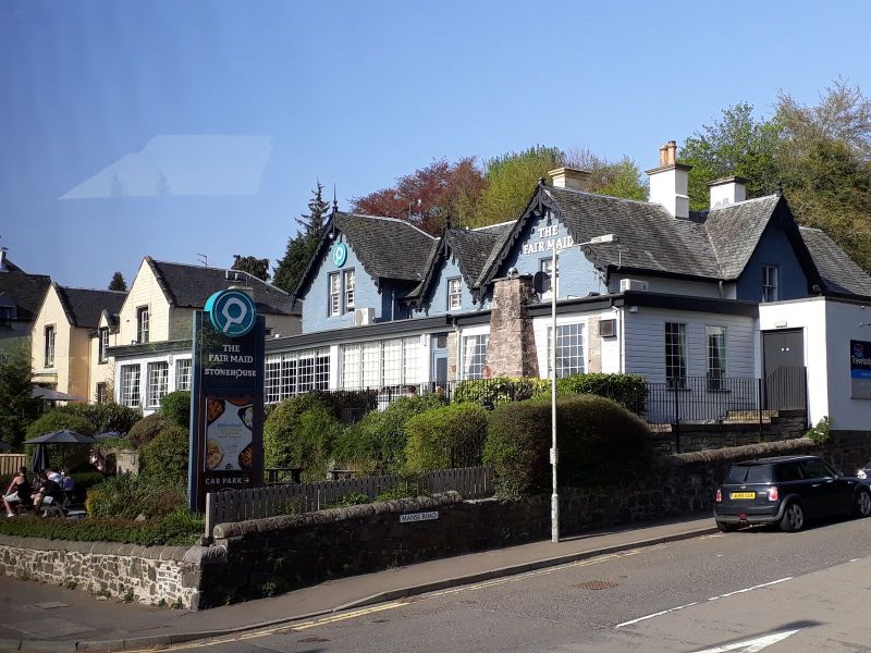 2019-04-22-1630_På-vej-til-hotellet_-