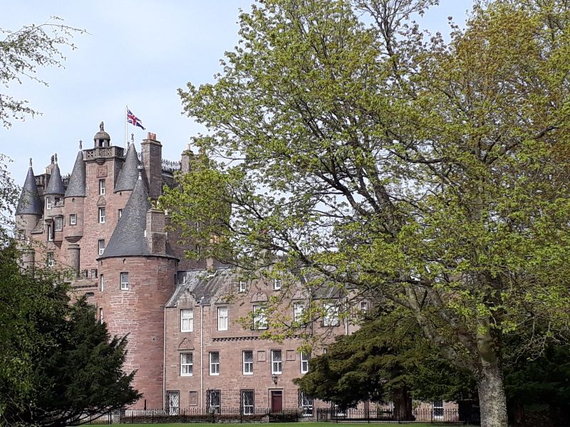 2019-04-23-1125_Besøg-på-Glamis-Castle-Dronningemoderens-barndomsslot_-