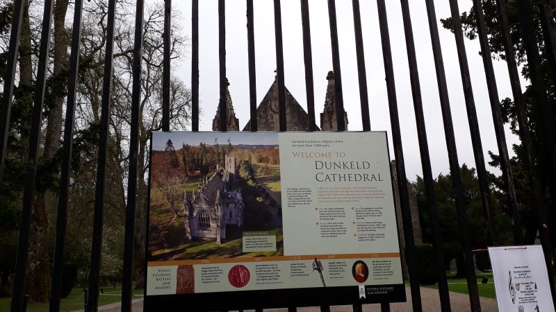 2019-04-24-1013_Besøg-i-Dunkeld-bla.-Katedral-og-gammel-by_-