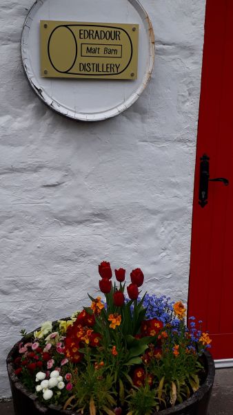 2019-04-25-1429_Besøg-på-Edradour-Destilleri_-
