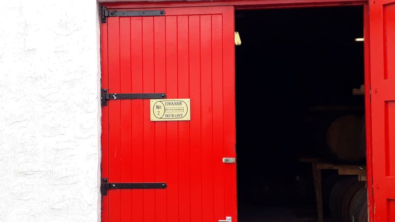 2019-04-25-1510_Besøg-på-Edradour-Destilleri_-