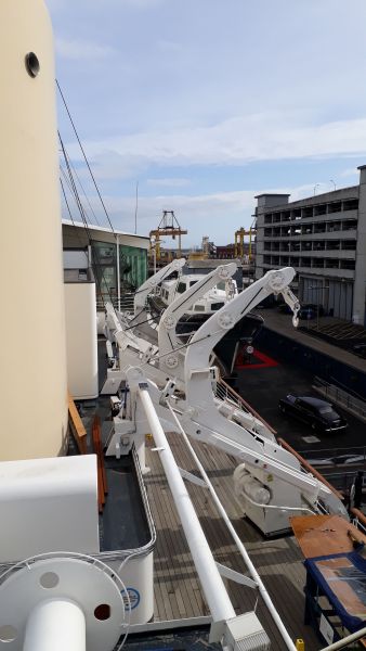 2019-04-28-1023_Besøg-på-Kongeskibey-Britania_-_2