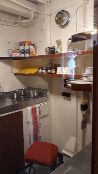 2019-04-28-1028_Besøg-på-Kongeskibey-Britania_-_4