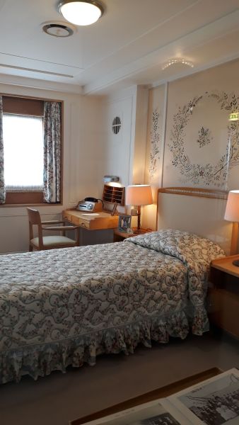 2019-04-28-1037_Besøg-på-Kongeskibey-Britania_-