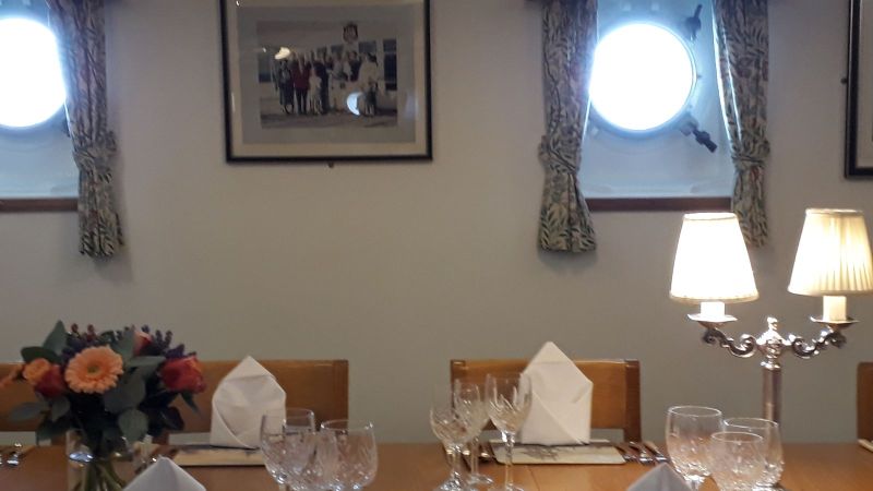 2019-04-28-1051_Besøg-på-Kongeskibey-Britania_-_3