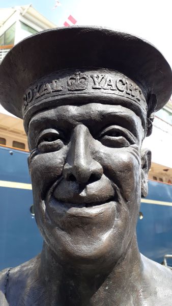 2019-04-28-1126_Besøg-på-Kongeskibey-Britania_-_2