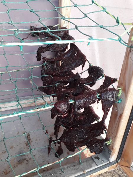 2020-04-14-1958_Hvalkød