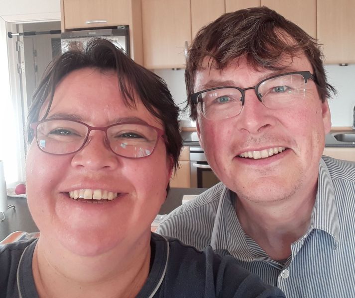 2020-09-01-1750_Anna-Hessler-Labansen-Soren-Labansen