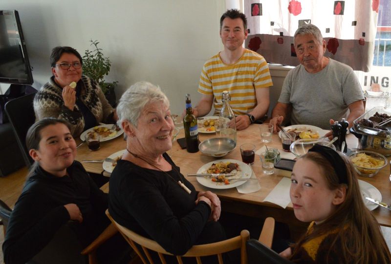 2020-09-10-1902_Anna-Hessler-Labansen-Jesper-Labansen-Qupanuk-Eugenius-Labansen-Ruth-Labansen-Ukaleq-Eugenius-L